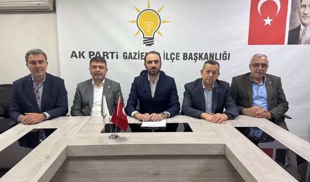 Gaziemir Belediye Başkanı Işık'a AK Partili Yaşadı'dan hizmet eleştirisi