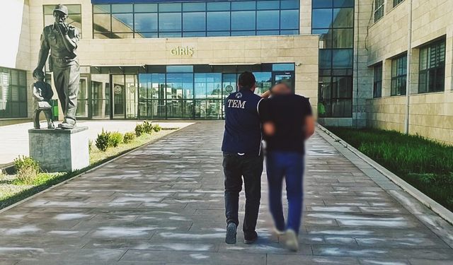 Afyonkarahisar'da firari FETÖ hükümlüsü üsteğmen yakalandı