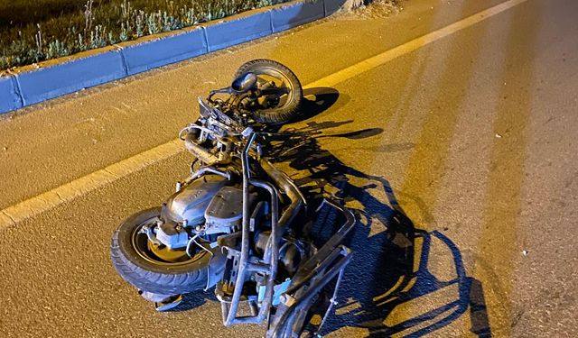 Afyonkarahisar'da 20 yaşındaki genç motor kazasında hayatını kaybetti