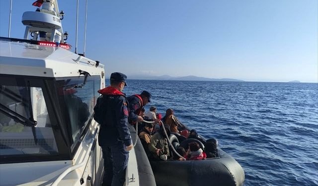 Foça ve Seferihisar'da düzensiz göçmenler yakalandı