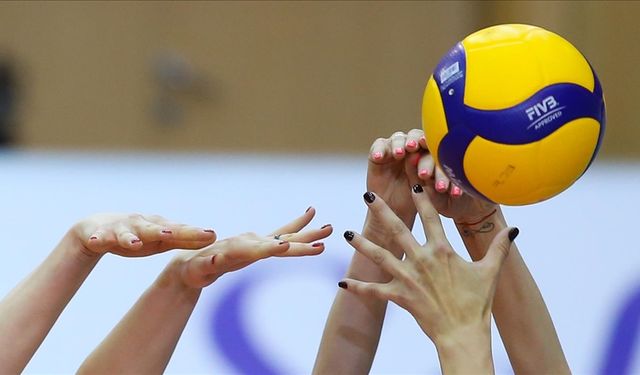 İzmir'in kadın voleybol takımları 9 Eylül'de "tek yürek" olacak