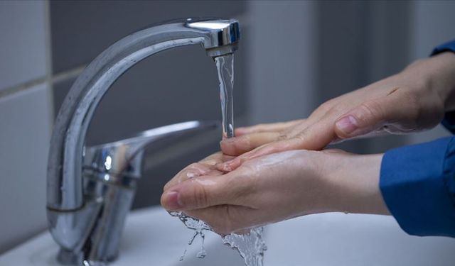 İzmir Belediyesi suya yüzde 15 ila 35 arası zam yaptı! Uşak bu zammın 3 katını gördü!
