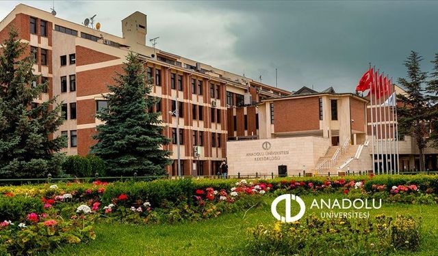 Anadolu Üniversitesinde "Yapay Zeka Zirvesi" düzenlenecek