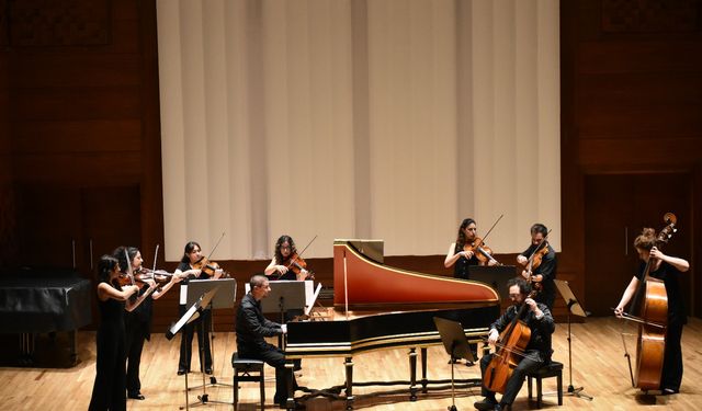 İzmir'de düzenlenen 5. Uluslararası Barok Müzik Festivali sona erdi