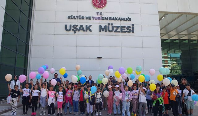 Kayıp broşla gündeme gelen Uşak Arkeoloji Müzesi'nde müzeler haftası etkinliği yapıldı
