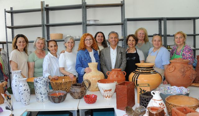 Çeşme'de seramik kursuna yoğun ilgi