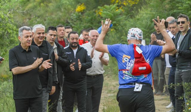 Efeler Yolu'ndaki patika koşusu Ödemiş Birgi Mahallesi'nde başladı