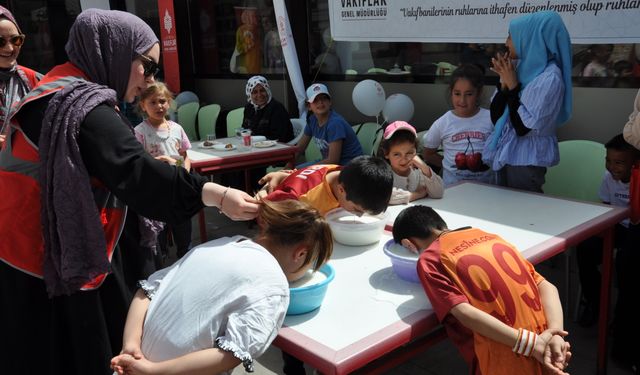 Afyonkarahisar'da organize sanayi kavşağında kaza ! 9 yaralı !