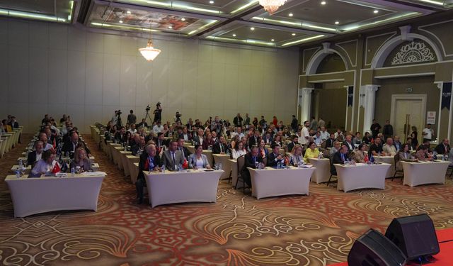 Kıyı Ege Belediyeler Birliği Meclisi, İzmir'de toplandı