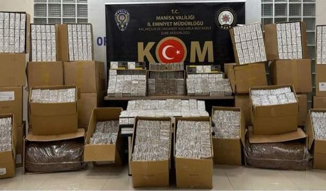 Salihli'de 292 bin makaron ile 240 kilogram tütün ele geçirildi