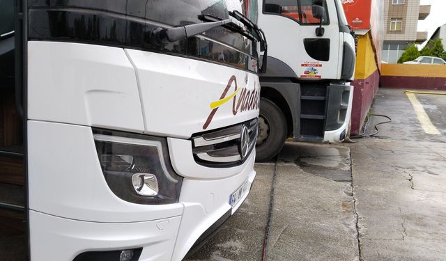 Uşak'tan İstanbul, Ankara, İzmir ve tüm illere gidiş ve dönüş otobüs biletleri bugün zamlandı