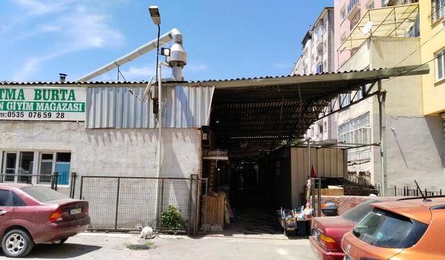 Uşak'ın çarşamba pazarı eski yerine taşınıyor
