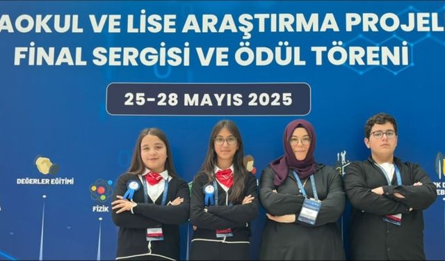 Uşaklı öğrenciler TÜBİKAT'ta Türkiye birincisi oldu