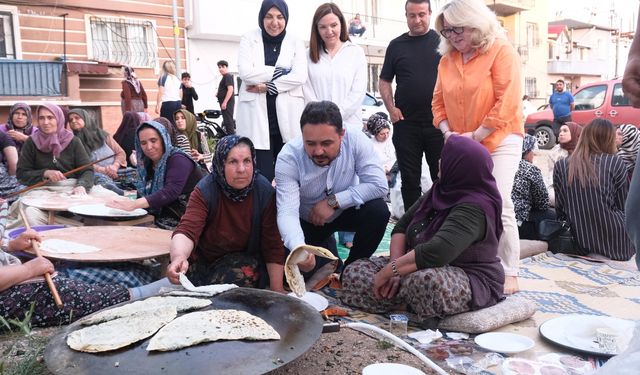 Uşak'ın Mehmet Akif Ersoy Mahallesi'nin sorunlarını dinlediler
