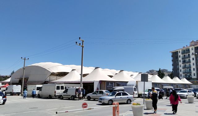 Uşak Belediyesi popülist işleri değil, asli vazifelerini yerine getirmeli