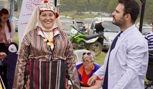 Uşaklılara Yörük şenliğinde bedava diyetisyen hizmeti
