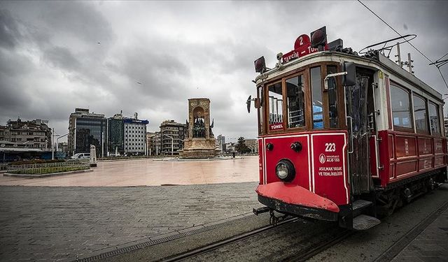 500 milyon TL'ye tramvay Uşak'ın trafiğini mahveder, gelin bu parayı altyapıya harcayın!