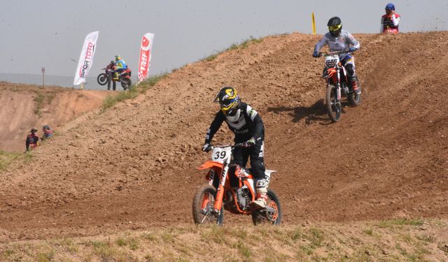 Türkiye, Avrupa Gençler ve BMU Motokros şampiyonaları Afyonkarahisar'da başladı