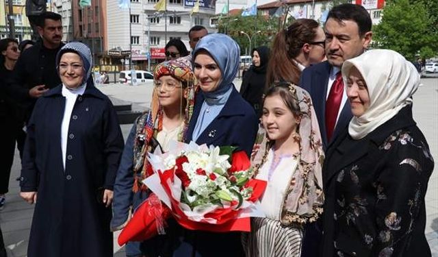 Bakan Göktaş, Kütahya'da ziyaretlerde bulundu