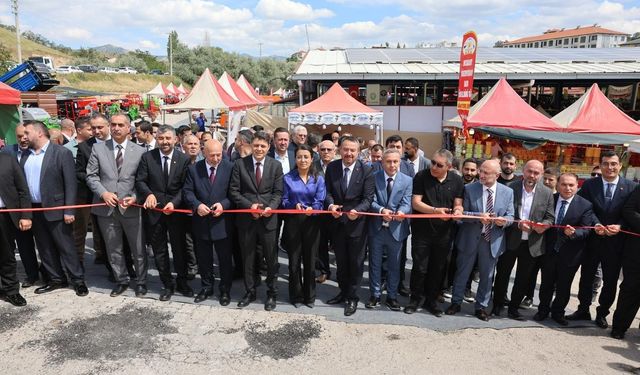 Sandıklı'da Tarım, Hayvancılık ve Seracılık Fuarı açıldı