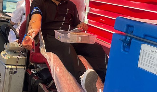 Uşak Eğitim ve Araştırma Hastanesi'nde kan bağışlayanlara termos hediye ediliyor