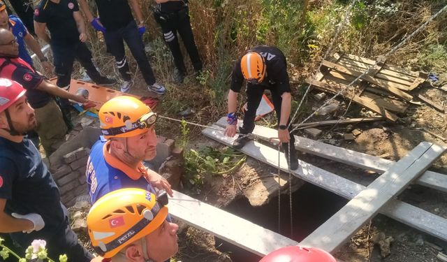 İzmir'de anne ve 2 çocuğu kuyuya düştü