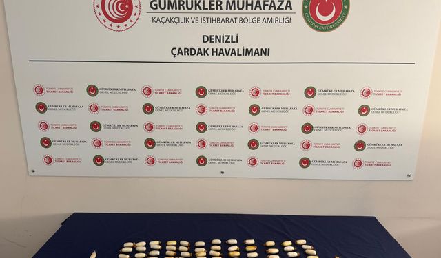 Denizli'de havalimanında yolcunun midesinden 74 kapsül yasaklı madde bulundu