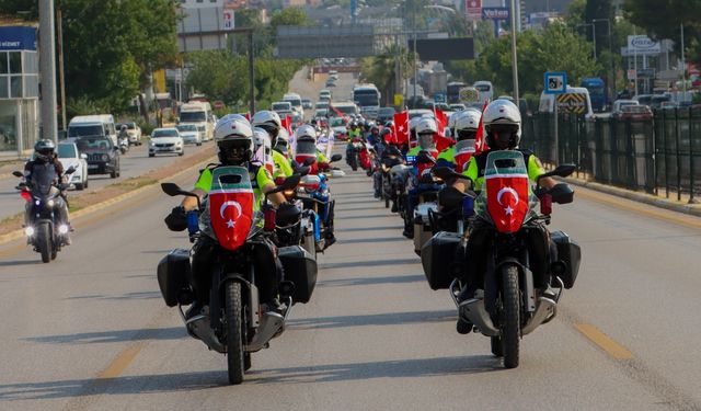 Denizli'de Jandarma Teşkilatının 186. kuruluş yılına özel motosikletli konvoy