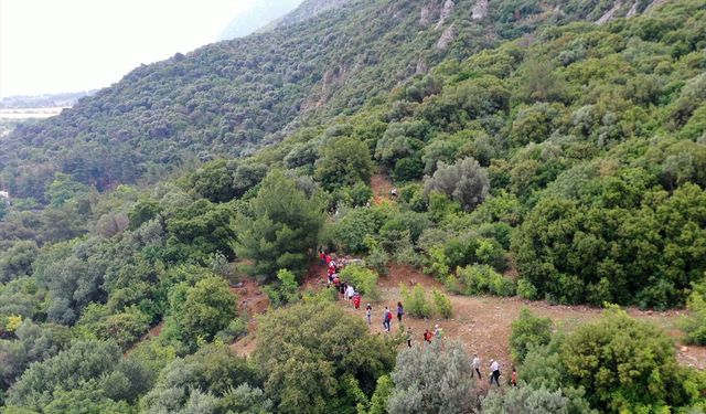 Uşak, Kütahya, İzmir ve diğer illerden yoğun ziyaretçi çeken Spil Dağı'nda 18 kilometrelik Anemon Yolu tamamlandı