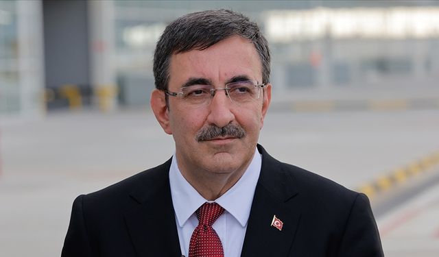 Cumhurbaşkanı Yardımcısı Yılmaz Simav'daki depreme ilişkin geçmiş olsun mesajı yayımladı
