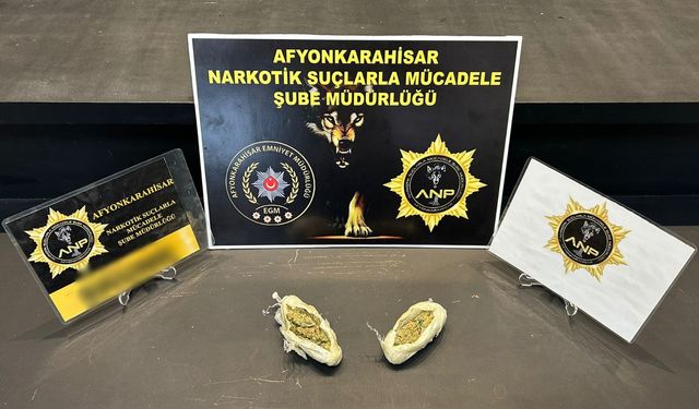 Afyonkarahisar'da yasaklı madde operasyonlarında 5 kişi tutuklandı