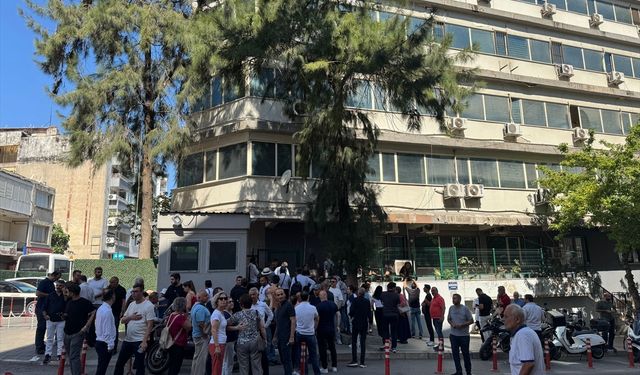 İzmir'deki operasyonda gözaltı sayısı 126'ya çıktı