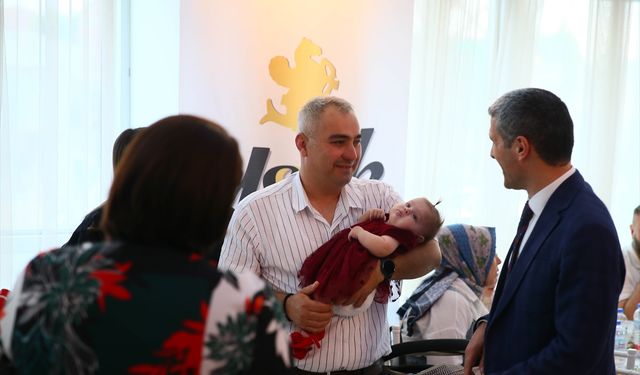 Uşak Valiliği, şehit aileleri ve gazilerin onuruna yemek verdi