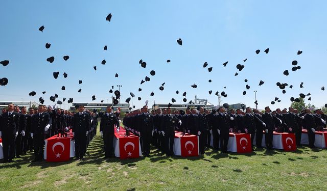 Afyonkarahisar'da 225 polis adayı mezun oldu