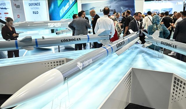 Milli ramjet motorlu hava-hava füzesi GÖKHAN ilk kez kendini gösterdi