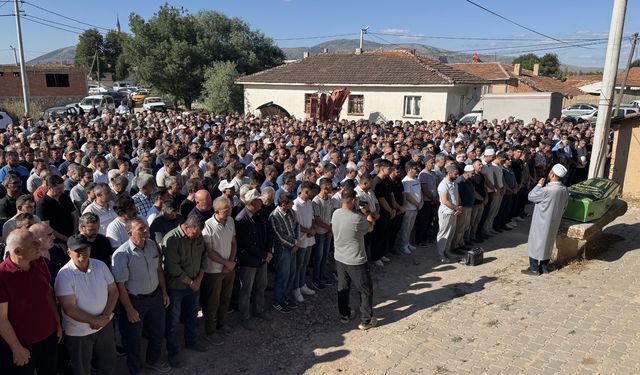Kütahya'da tüp patlamasında hayatını kaybeden Yenilmez defnedildi