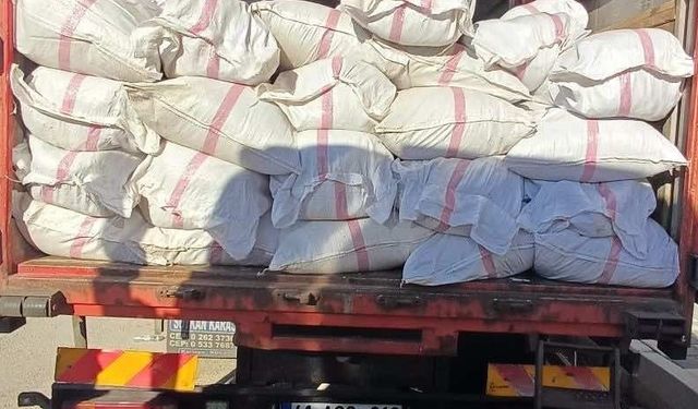 İzmir'de kaçakçılıktan kişi yaklandı