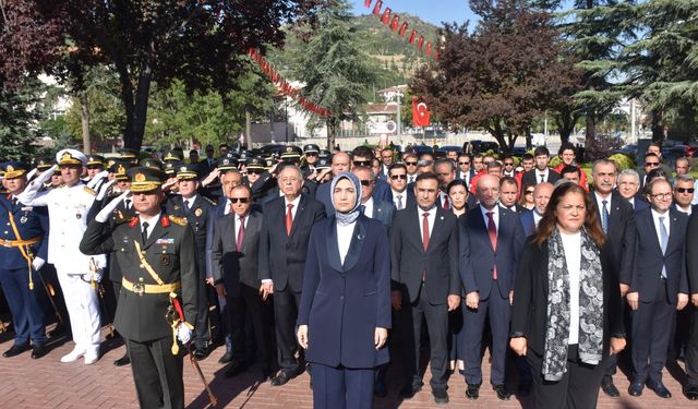 Afyonkarahisar'da 30 Ağustos Zafer Bayramı kutlandı