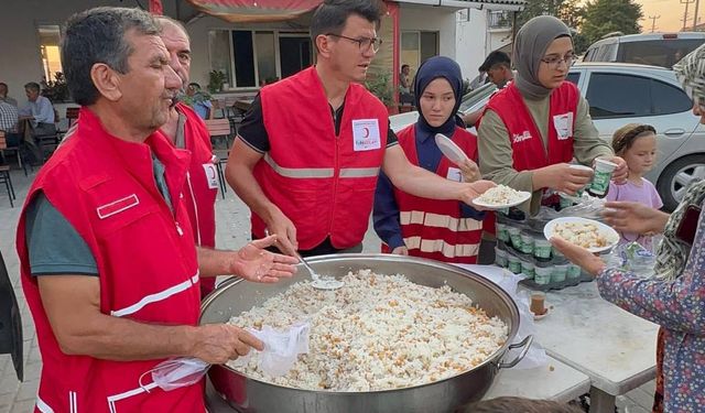 Uşak ve Manisa'dan da deprem bölgesine destek ekipleri gitti