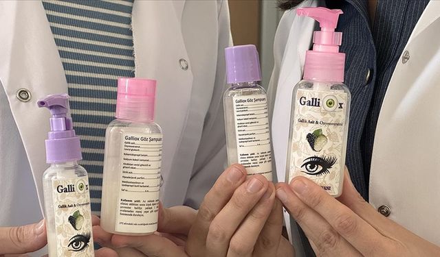 Duttan göz çevresi şampuanı hazırladı