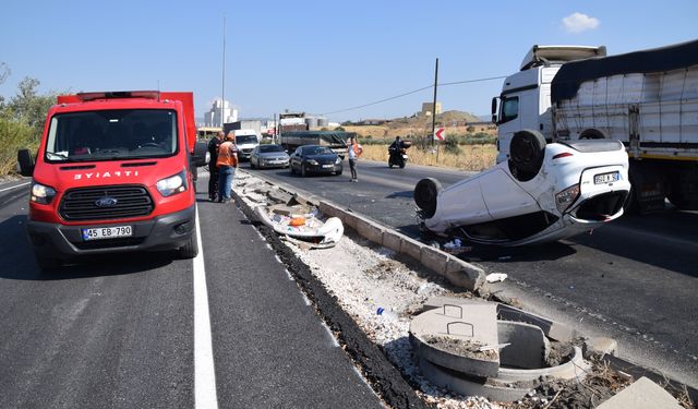Manisa'da otomobil devrildi, sürücü yaralandı!