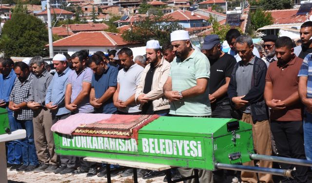 Afyonkarahisar'da eski eşiyle karşılaştı dehşet saçtı!