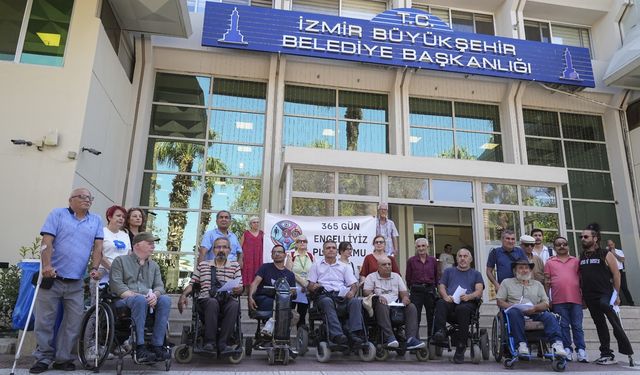 İzmir'de engelliler ulaşıma kesintisiz erişmek istiyor