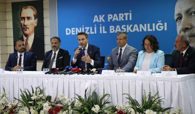 Enerji ve Tabii Kaynaklar Bakanı Denizli'de AK Parti İl Başkanlığını ziyaret etti