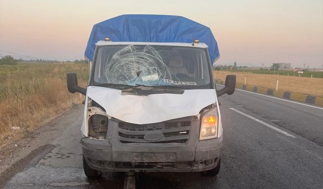 Alaşehir ve Salihli yolu üzerindeki bisikletli Atakan Güngör, trafik kazası sonucu hayatını kaybetti