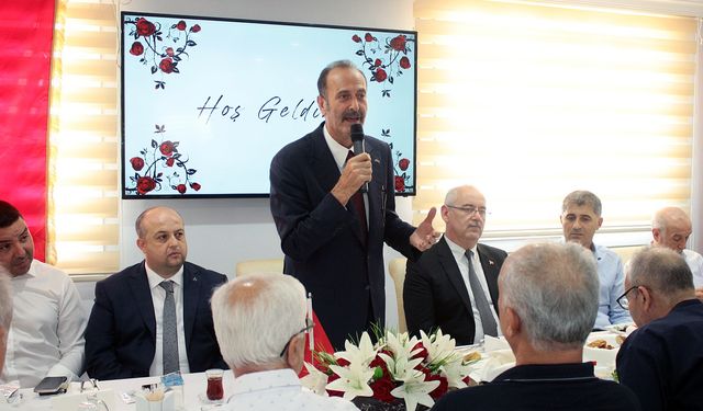 MHP Genel Sekreter Yardımcısı Osmanağaoğlu, İzmir'de ziyaretlerde bulundu