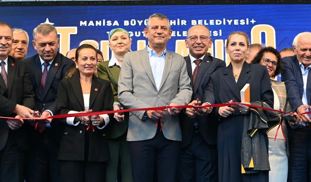 CHP Genel Başkanı Özel, Manisa'daki toplu açılış töreninde konuştu: