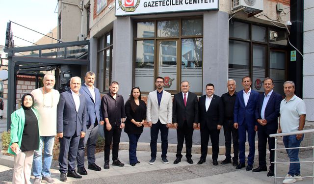 MHP Grup Başkanvekili Akçay, Manisa'da ziyaretlerde bulundu