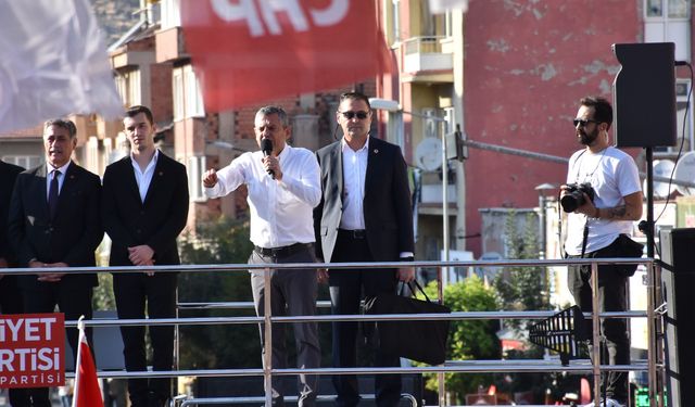 CHP Genel Başkanı Özel, partisinin Afyonkarahisar'daki mitinginde konuştu: