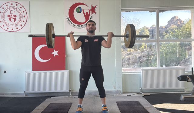 Afyonkarahisar'lı Hasan'dan halter şampiyonluğu!